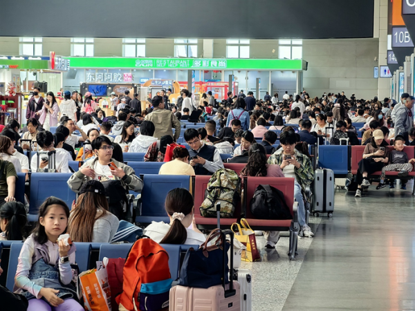 中利网 393.27万人次！增长138%！济南“五一”热辣滚烫